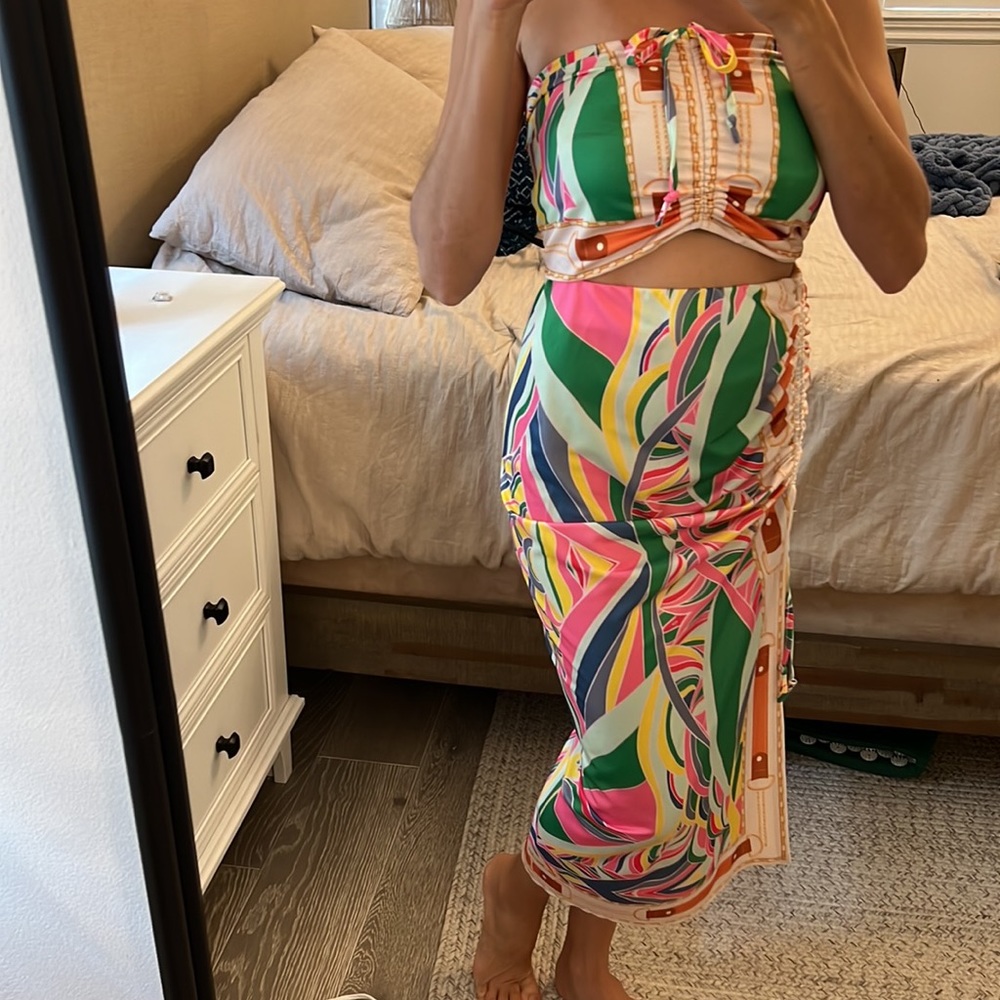 ADJUSTABLE RUCHING MIDI SKIRT SET , HER BOTTARI size small